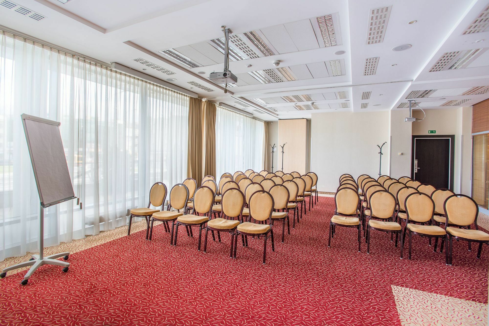 Qubus Hotel Kielce Exterior photo